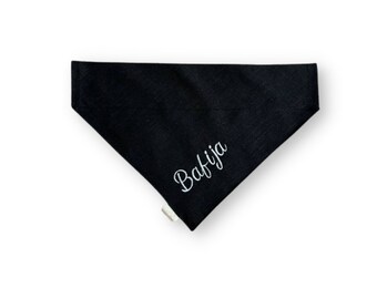 Zwarte gepersonaliseerde huisdier bandana, slip over de kraag bandana, hond bandana met naam - blauw, zwart of roze, puppy bandana, kersthond cadeau