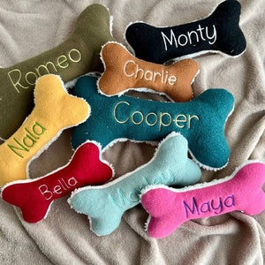 Plush toy Bone with dog name and squeaker, Personalized Puppy gift, Custom dog’s personalized bone, gift for your furry friend