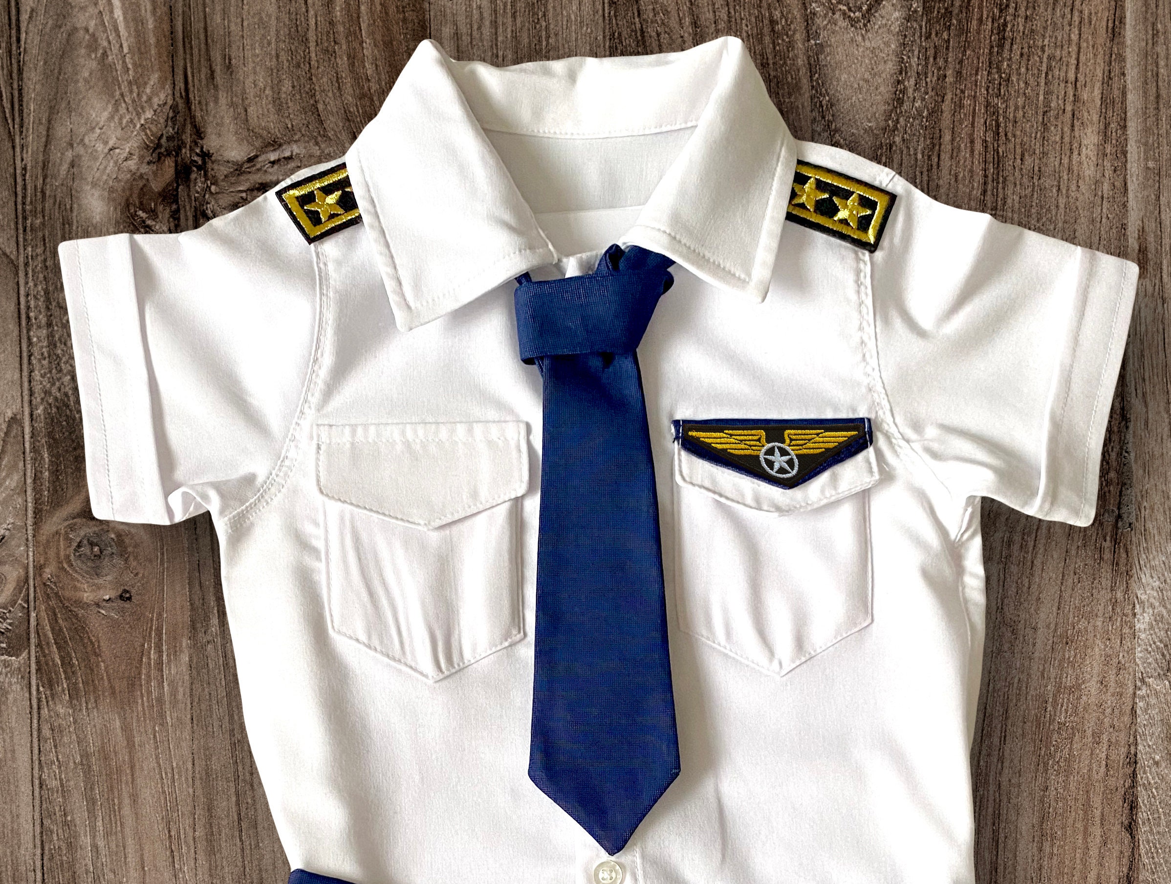Buy Airline Pilot costume for kids in 3 sizes online india –  fancydresswale.com