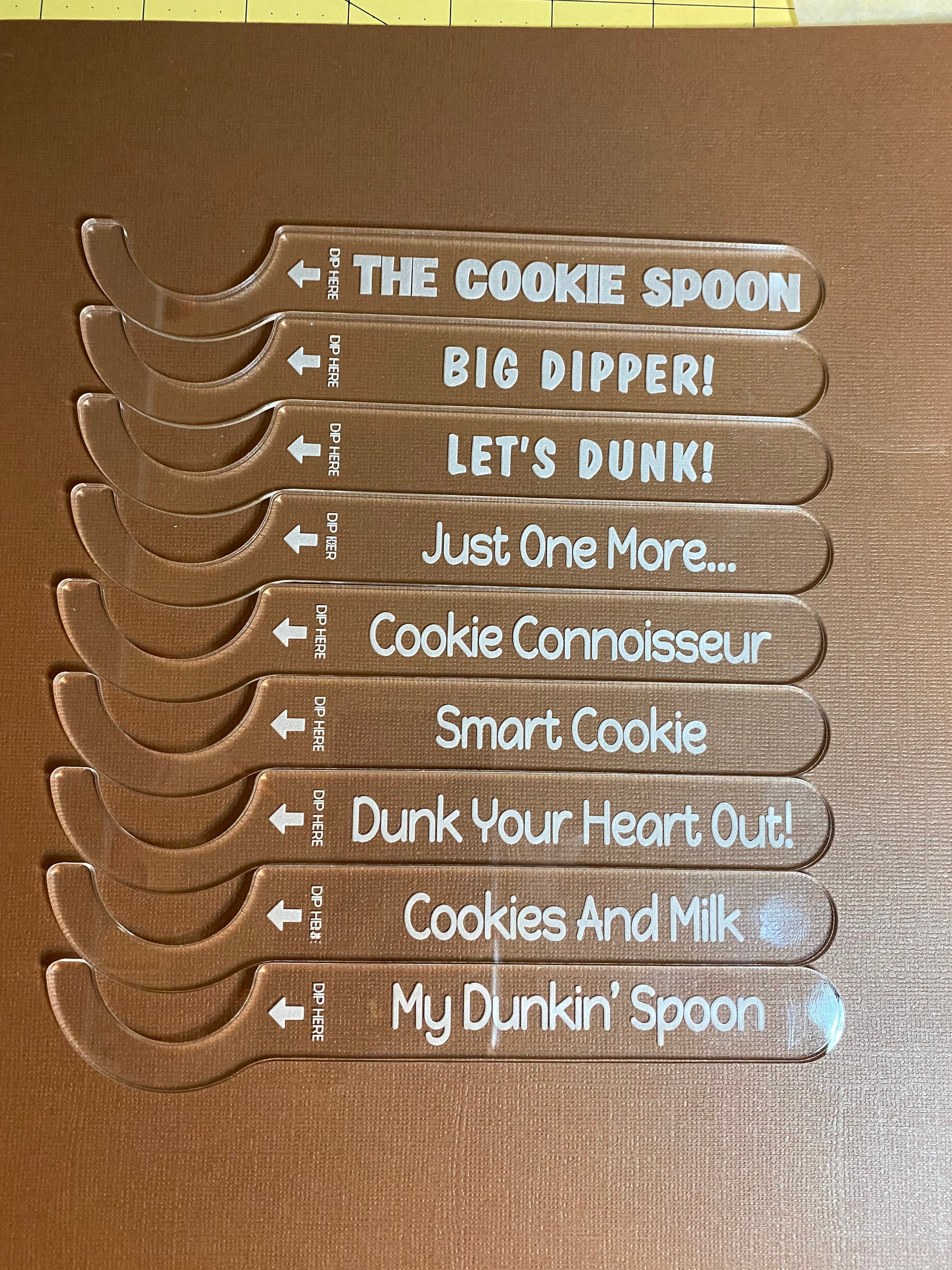 OHSO Big Cookie Dipper - 16 Oz Glass, Oreo Cookie Dunker Funnel, 4 Cookie  Dipping Milk Levels, Dunks 2 Cookies At Once, Holds Cookies At Desired