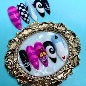 Alice Im Wunderland Inspiriert Von Hand Bemalt Falsche Nagel Etsy