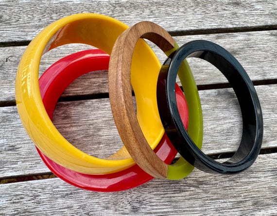 Retro Chunky Lucite Bangle: Red Geometric, Wide Y… - image 2