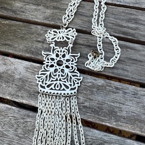 Vintage Trifari White Enamel Flower Cut Out Tassel Necklace 22”, c. 1970s