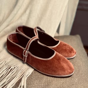 Friulano, Mary Jane, bailarina, sapatilhas de veludo, venezianas, sapatos Mary Jane, sapatos italianos, Friulano com tira, Mary Jane de veludo