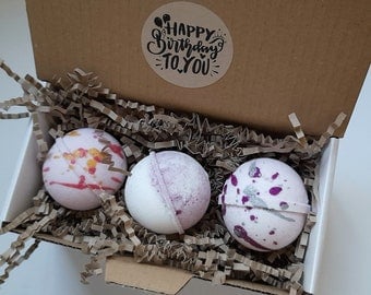 HAPPY BIRTHDAY To You - Handmade Bath Bombs gift set.