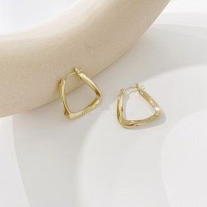 Curved Twisted Pyramid Gold Hoops, Minimalist Earrings, Unique Chunky Hoops, Gift for her, Christmas Gift