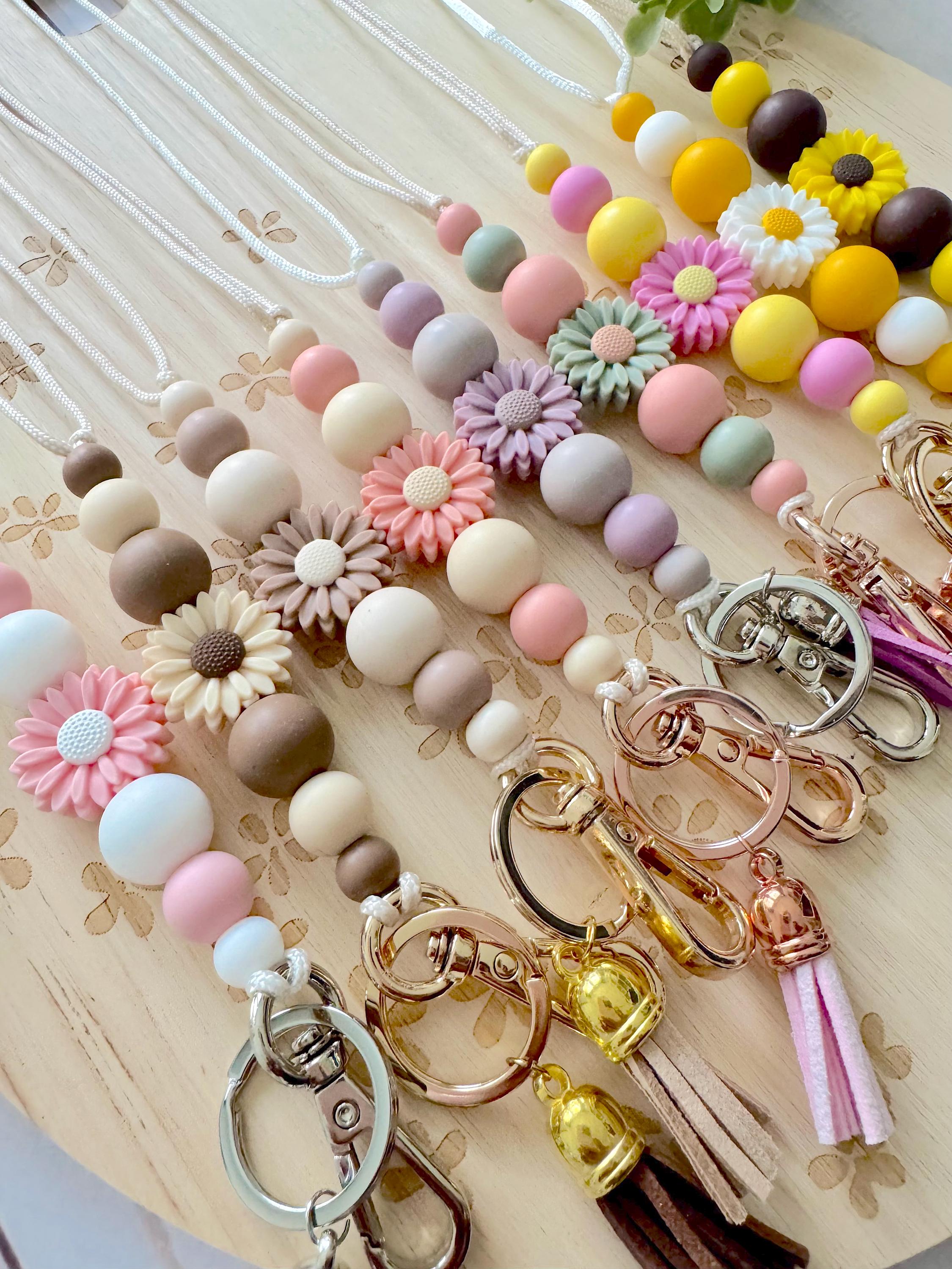 Daisy Badge Lanyard Beaded Teacher Gift Handmade Boho Nurse Id Holder Breakaway Silicone Bead Necklace Aesthetic Office Essential Staff