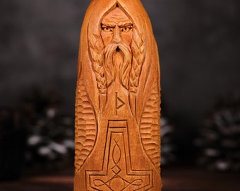 Dio norreno Thor, figura di Thor, statua norrena di Thor, statua vichinga, dei norreni, pagano norreno, asatru