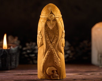 Lilith Godin standbeeld, Lilith standbeeld, Inanna houten figuur, wicca altaar, lilith godin, heksenaltaar