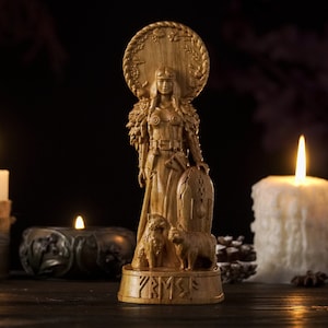 Freyja statue, Freyja Norse Goddess, Norse goddess statue, Freyja wooden statue, pagan altar figure, paganism goddess,