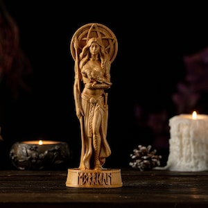 Morrigan keltische Göttin, Morrigan irische Figur, keltische Götter, heidnische Statue, Morrigan Statue, keltische Götter, keltischer Altar, Göttinnenstatue