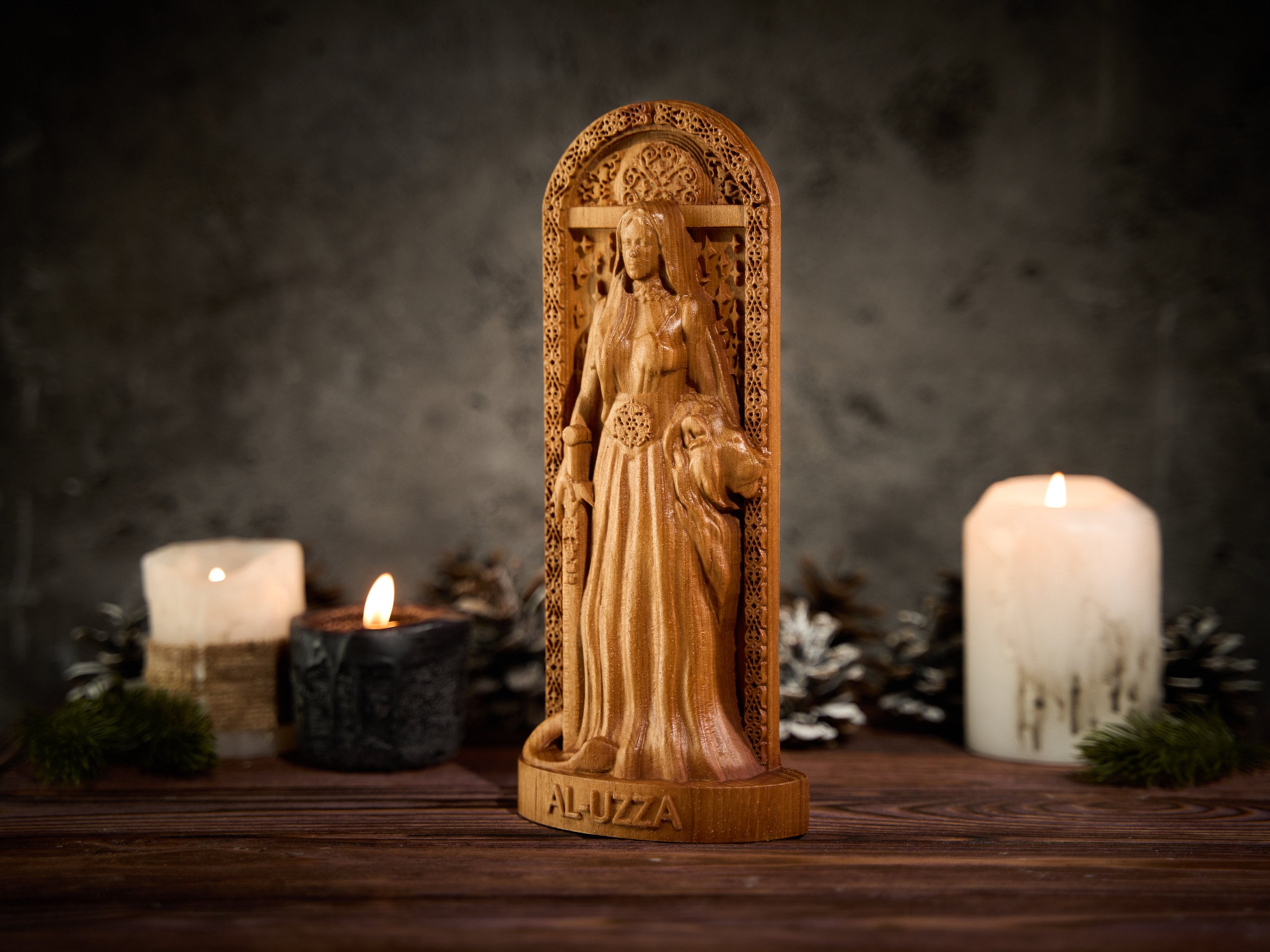 アル ウッザ アラビアの女神、アル ウッザ像、アラビアの女神像