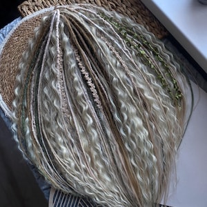 Blonde Curly Double Dreads, Faux Locs Festival Hair Extensions, Handmade Synthetic Dreadlocks, Boho Dreads