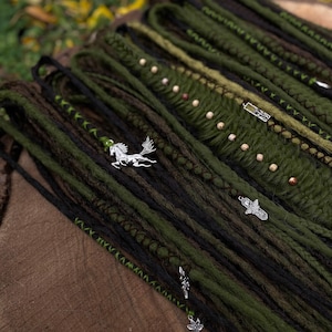 Rastas bohemias para festivales, marrones y verdes (ligeras, hechas a mano)