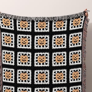 Halloween Blanket, Woven Granny Square Cotton Throw Blanket, Jack O Lantern Pumpkin Cute Halloween Decor, Fall Bedding Halloween Gift Idea