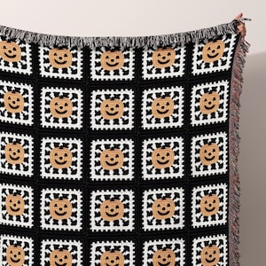 Pumpkin Woven Throw Blanket Gift for Halloween Lover, Cozy Fall Decor