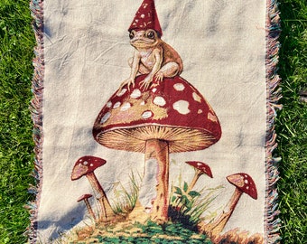 Cottagecore Throw Blanket Toadstool Mushroom, Frog Mushroom Wizard Hat Tapestry Toad Blanket Tapestry Woven Couch Blanket College Dorm Decor