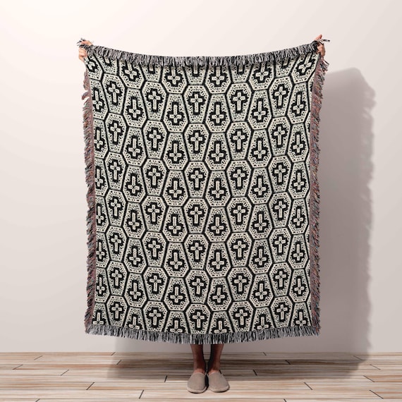 Witchy Gothic Coffin Throw Blanket Gift - Dark Academia Granny Square Wall Tapestry Cozy Halloween Spooky Home Decor Aesthetic
