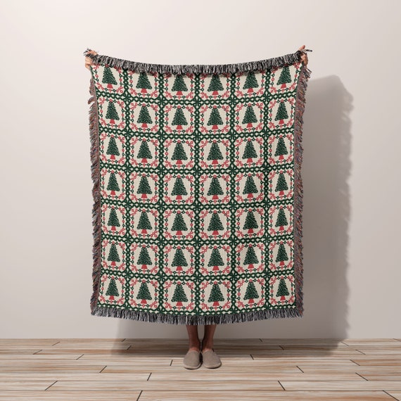 Christmas Tree Blanket Granny Square Patchwork Woven Throw Blanket, Retro Xmas Holiday Blanket Traditional Christmas Decor Living Room Couch