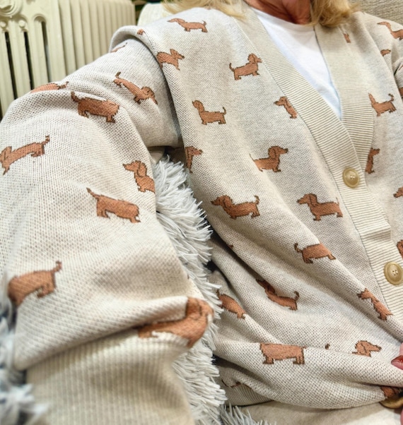 DACHSHUND DOG Sweater Weiner Sausage Dog Button Up Cardi, UNISEX Cute Cozy Dog Sweater Knitted Cardigan Dog Lover Gift Dog Mom Gift Knitwear