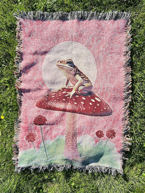 Woven Throw Blanket Mushroom Toadstool Frog