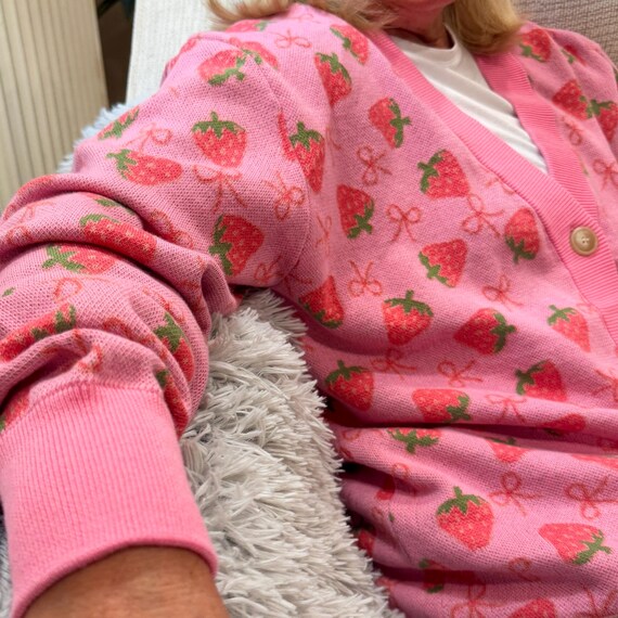 STRAWBERRY BOWS CARDIGAN Sweater, Cottagecore Knitted Sweater Lightweight Knitwear, Cozy Coquette Button Up Cardi, Girly Gift Layering Top
