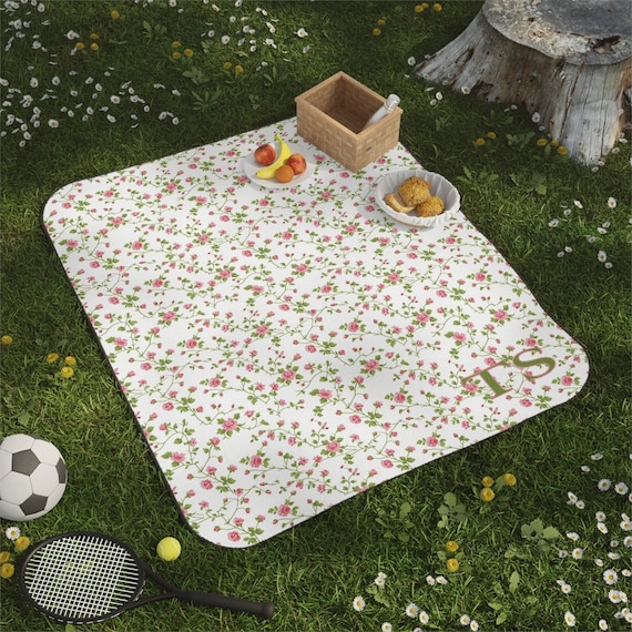 Gift for Mom Personalized Picnic Blanket, Monogrammed Country Cottage Aesthetic, Custom Floral Cottagecore Outdoor Blanket
