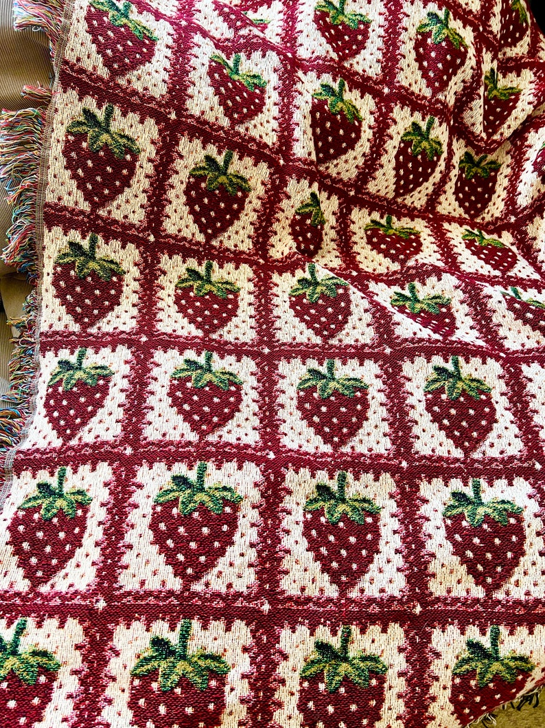 Sitemapcdatahttpabckniqoocomthe Cozy Cottage Knitted Throw Strawberry