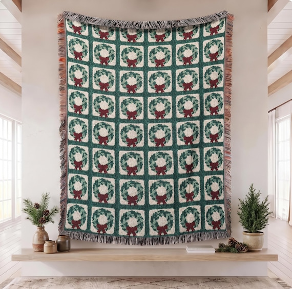 Christmas Throw Blanket, Woven Cotton Wreath Pattern, Vintage Style Green Burgundy Cream