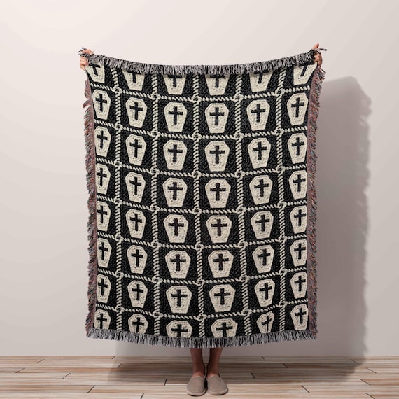 Gothic Coffin Throw Blanket Gift - Dark Academia Wall Tapestry for Halloween Decor