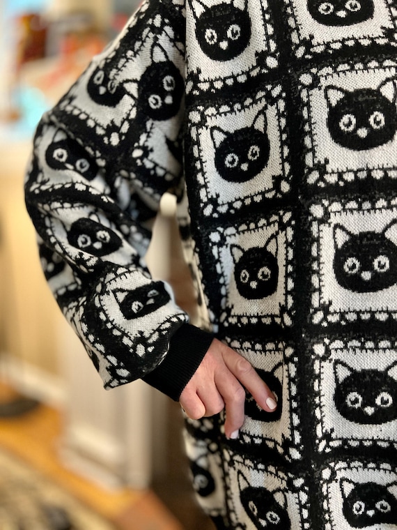 Black Cat Sweater Cat Cardigan Granny Square Knit Sweater, Unisex Crewneck  Cardigan or Sweater Vest Unique Cat Lover Gift Fall Winter Knit