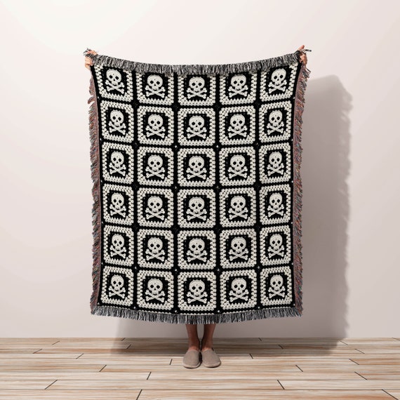 Halloween Blanket Skull Crossbones Goth Blanket, Cotton Woven Throw, Fall Decor Black White Bedding, Gothic Wall Art Tapestry Dorm Decor