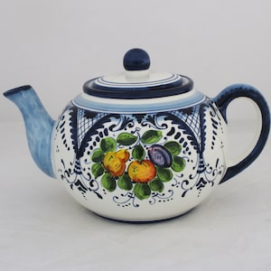 Italian ceramic TEA POT handpainted Tuscan pattern Fruttina and blue border