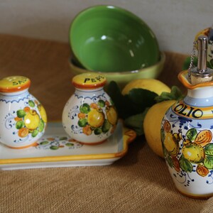 Huilier en céramique italienne motif Petits citrons. Fait main en Italie, huilier fabriqué en Italie image 4