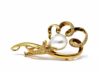 White South Sea Pearl and Diamond Brooch set in 18 Karat Yellow Gold