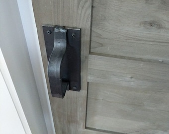 Black Metal Door Handle with Plate, Large Barn Door Pull Rustic, Black Barn Door Hardware Handle, Heavy Duty Barn Door Handle Industrial