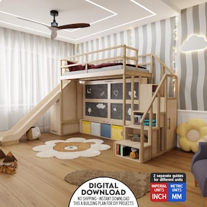 Pode incluir: Uma cama de madeira suspensa com escorrega e escadas, com uma parede de quadro-negro e armazenamento. O quarto inclui um tapete em forma de flor, um ventilador de teto e uma parede listrada cinza e branca. A imagem também inclui o texto "DIGITAL DOWNLOAD".