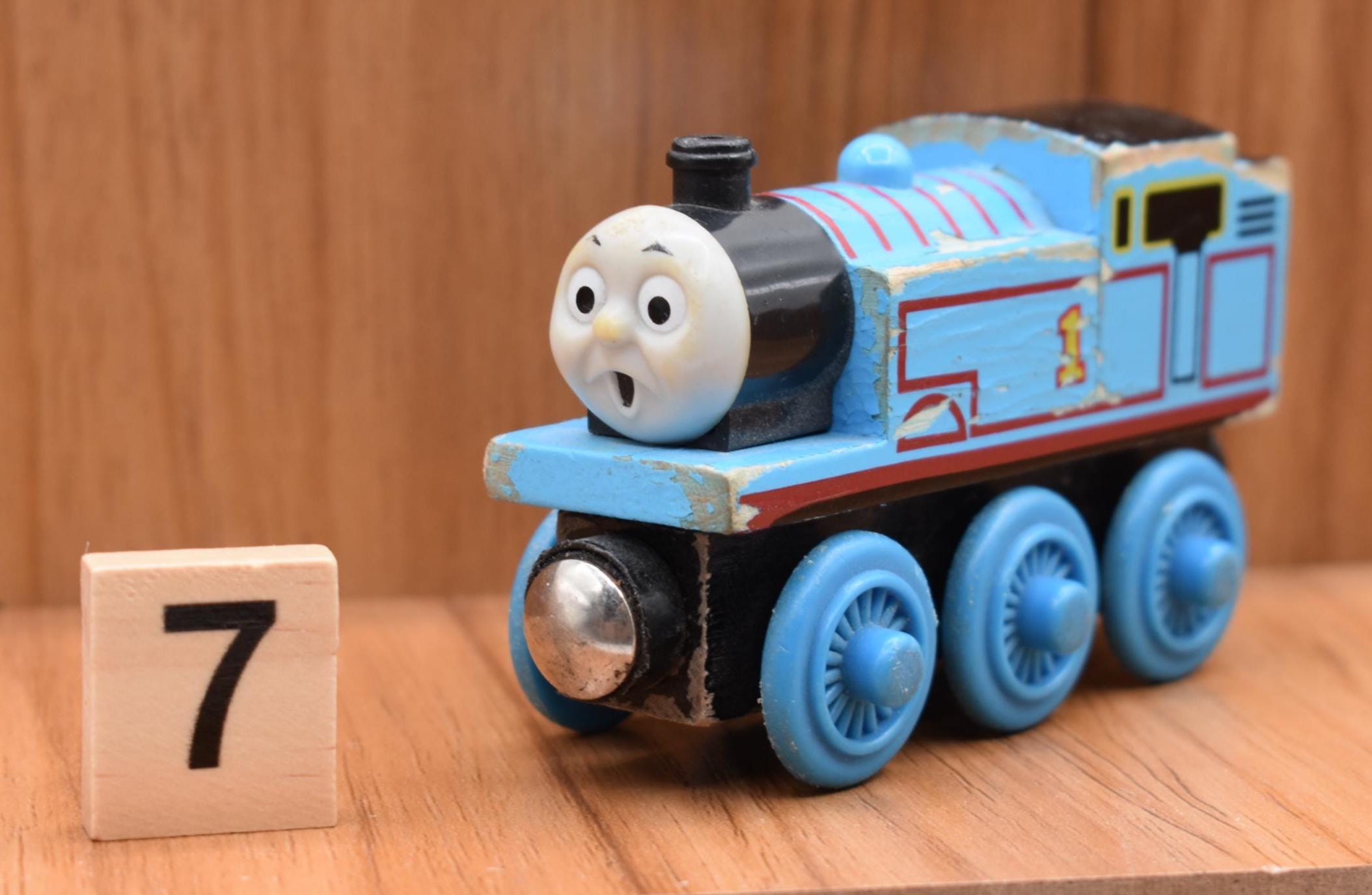 レトロ木製トーマスと仲間たち トーマスと仲間たちの木製鉄道列車 青い機関車トーマス 2003年製