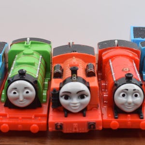 You Choose - Thomas & Friends Trackmaster Battery Operated Henry Talking Thomas James Nia Gordon Tested and Works Battery Operated