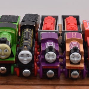 You Choose Thomas and Friends Engines and Tenders Ryan Dynamite Pop Out James and Tender Early Engineer Percy Flynn Hiro Spencer