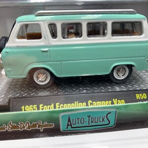 M2 Machines Auto Trucks 1965 Ford Econoline Camper Van R50 M2 Machines Auto Trucks 1965 Ford Econoline Camper Van R50