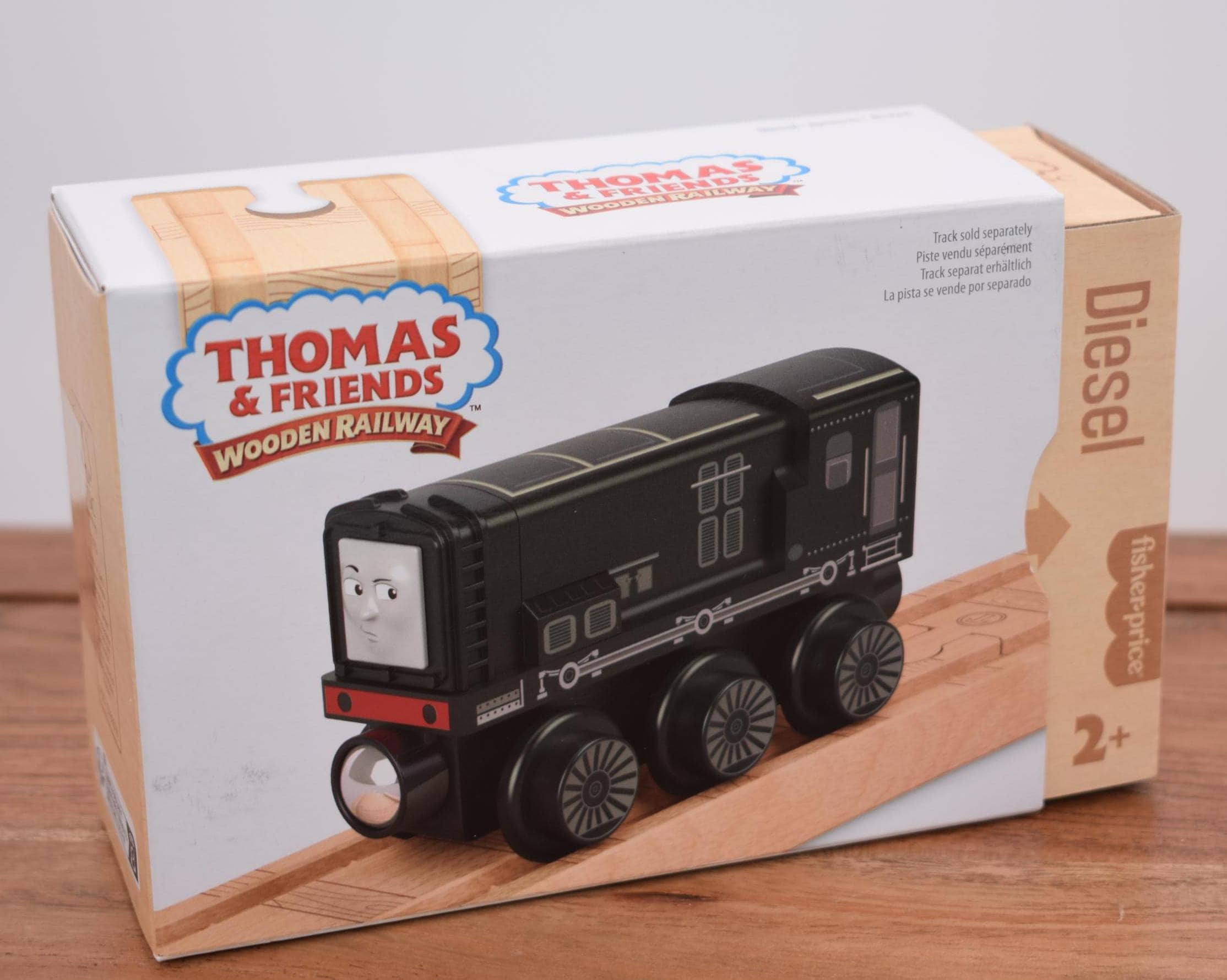トーマスと仲間たちの木製レールシリーズの列車を選ぼう！レベッカ