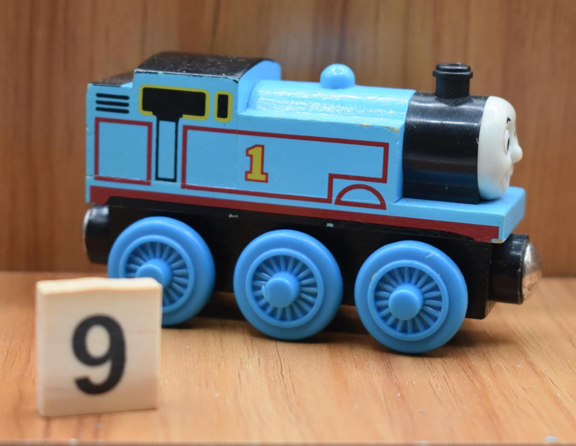 Vintage Learning Curve Thomas Wooden Train - 1990s/2000s Blue  display picture 1