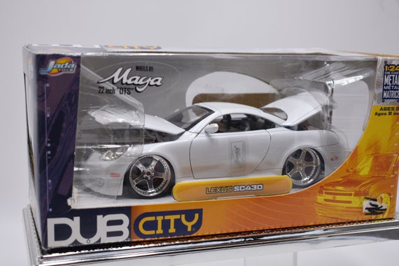 Vintage 2003 Dub City, Jada Toys, 1/24 Scale Diecast Car, White