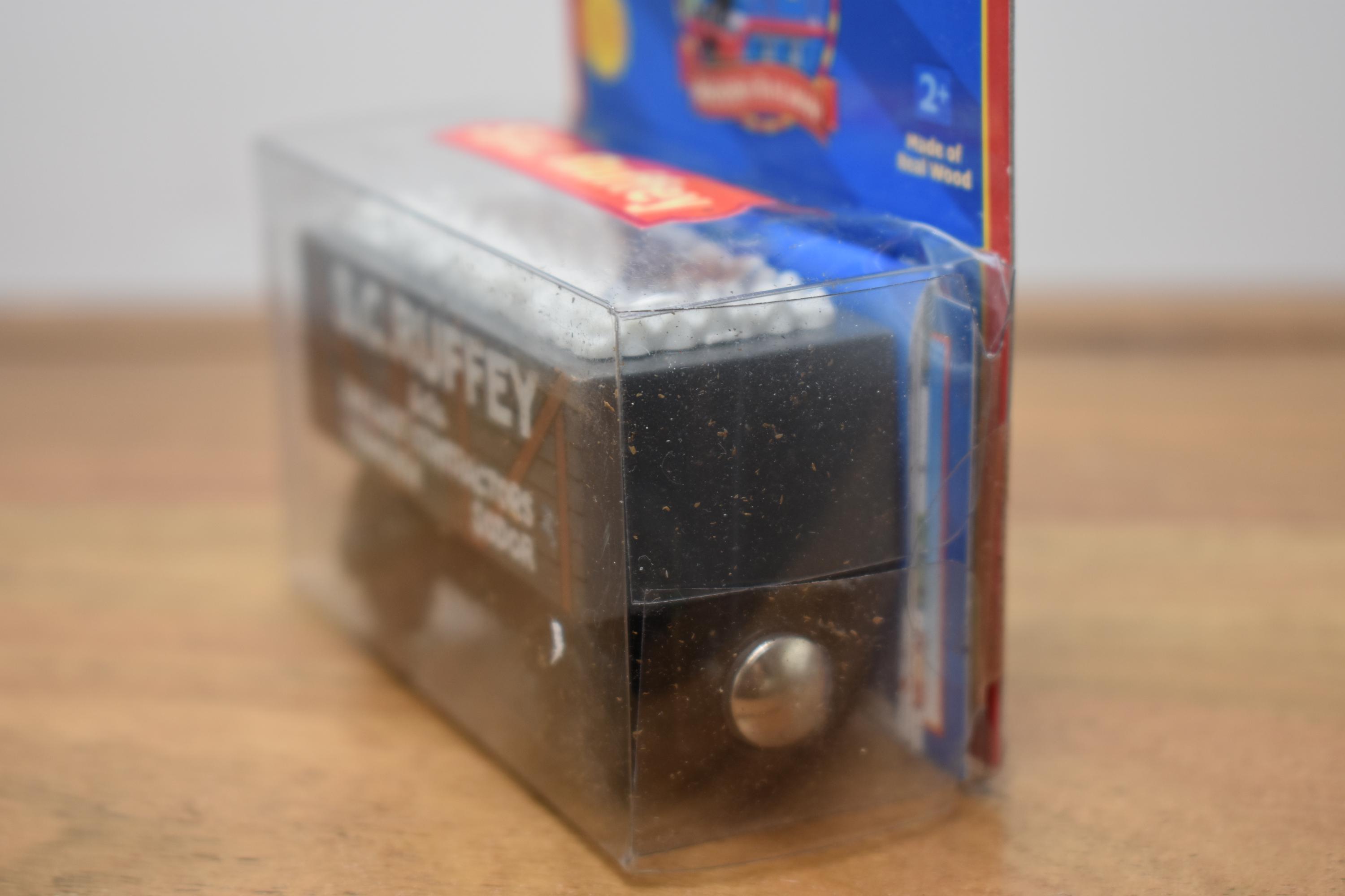 洋書 オーウェン・エヴァン＝トーマス 16世紀から19世紀の木製家庭用品 ヴィンテージ 2001 きかんしゃトーマス S.C. ラフィー 木製列車 - 新品