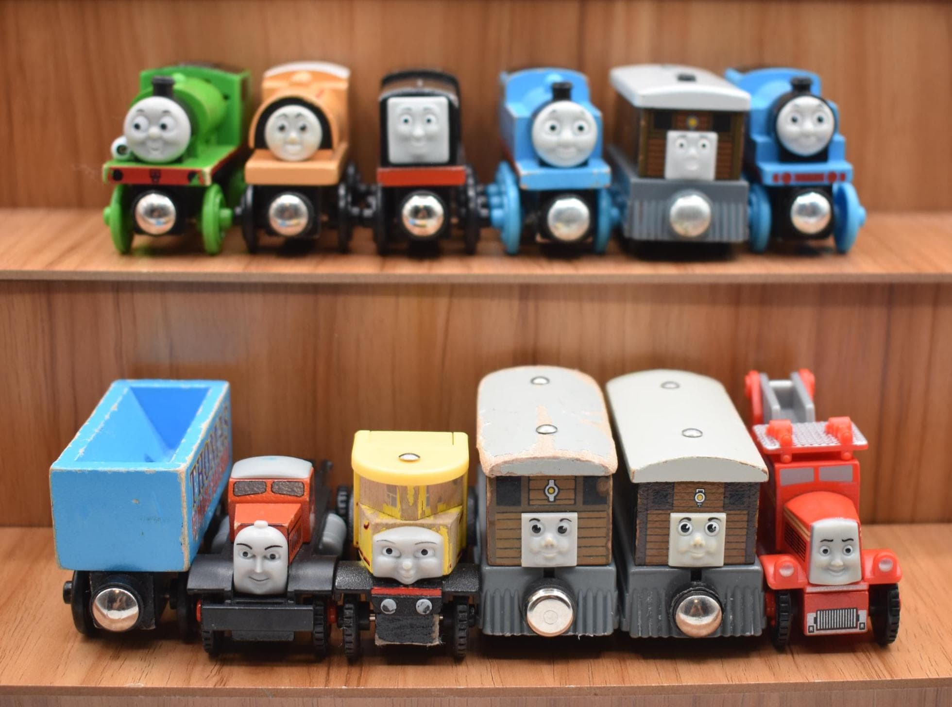トーマスと仲間たちの木製列車、ディーゼル、マジック・レールロード