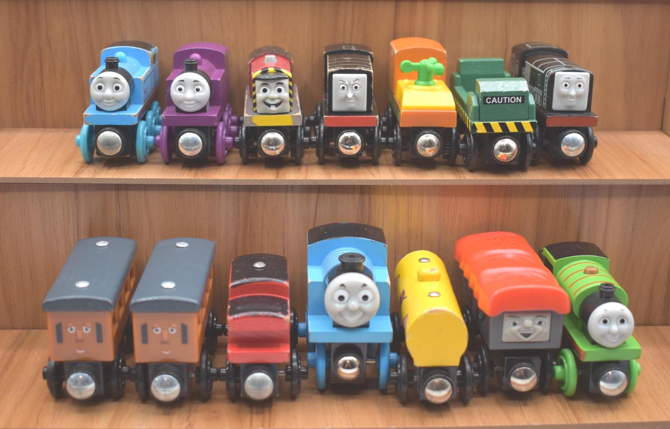 トーマス＆フレンズ木製レールウェイ ディーゼル アニー クララベル