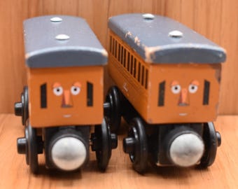 トーマスと仲間たちの木製レールシリーズの列車、ジャック、ブッチ
