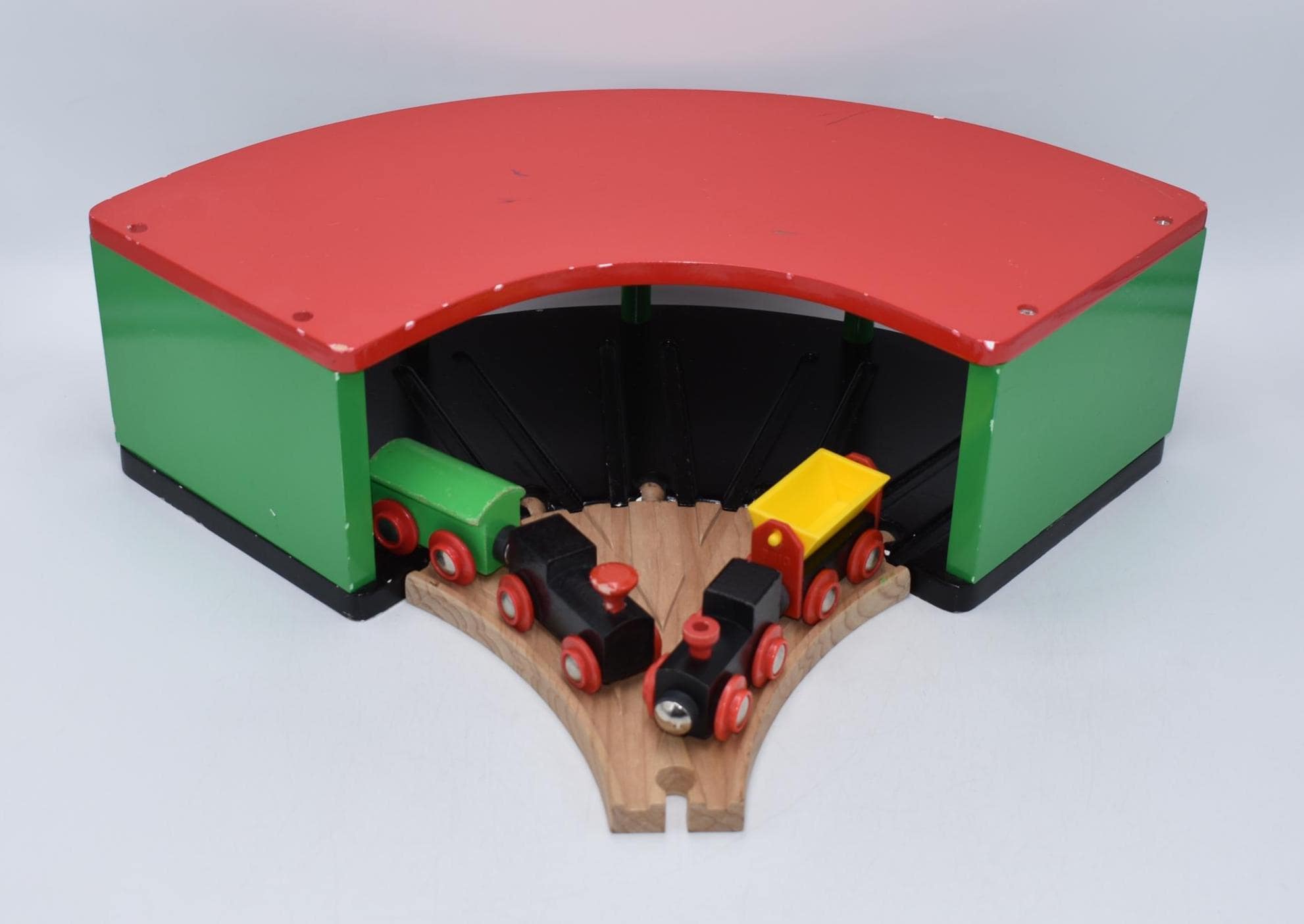 Railway Roundhouse Brio Tidmouth Sheds Deluxe Roundhouse Set - Main Image