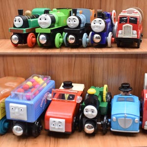 You Choose Thomas n Friends Railway Sir Topham Hatt's Car Trevor Caramel Gumball Car Bash Fergus Oliver Winston Gina Water Tanker Hook Lader